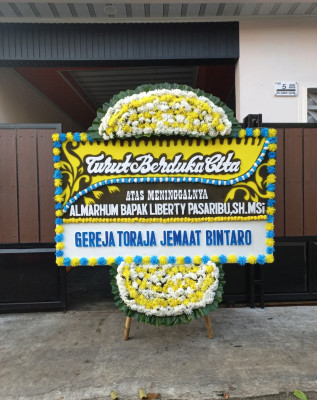 Papan Bunga Duka di Magelang